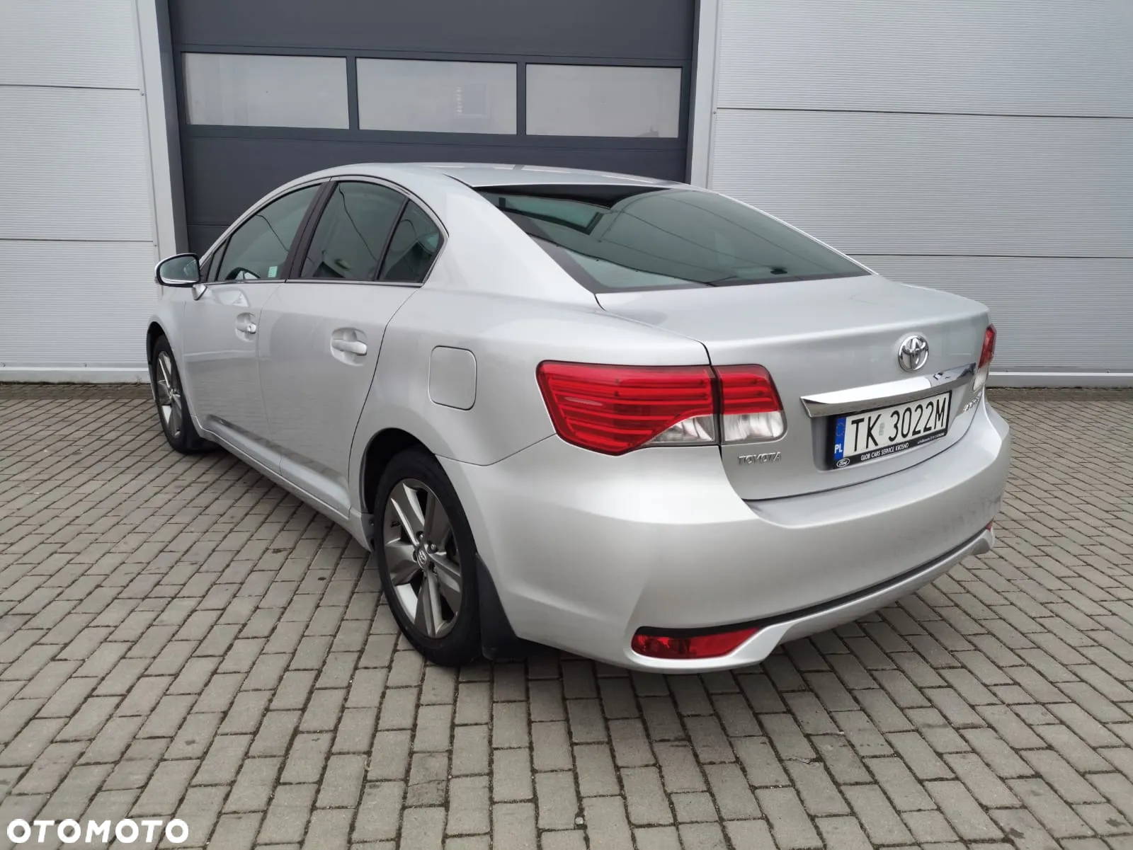 Toyota Avensis 1.8 Premium MS - 3