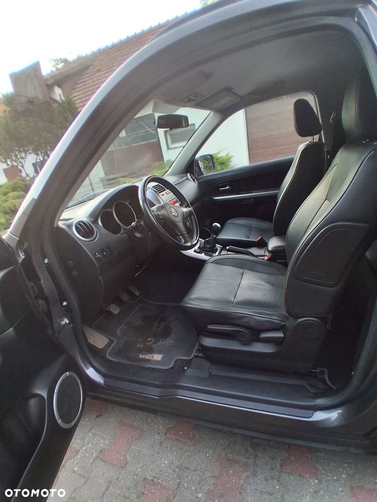 Suzuki Grand Vitara 1.9 DDiS Comfort DPF - 8