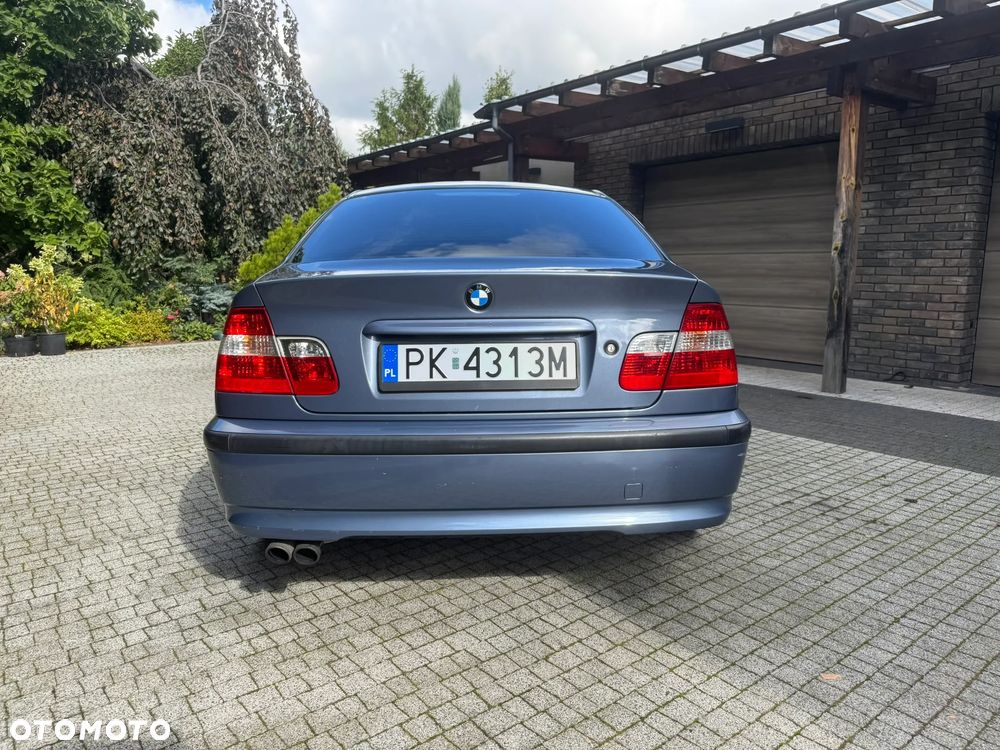 BMW Seria 3 330i - 11