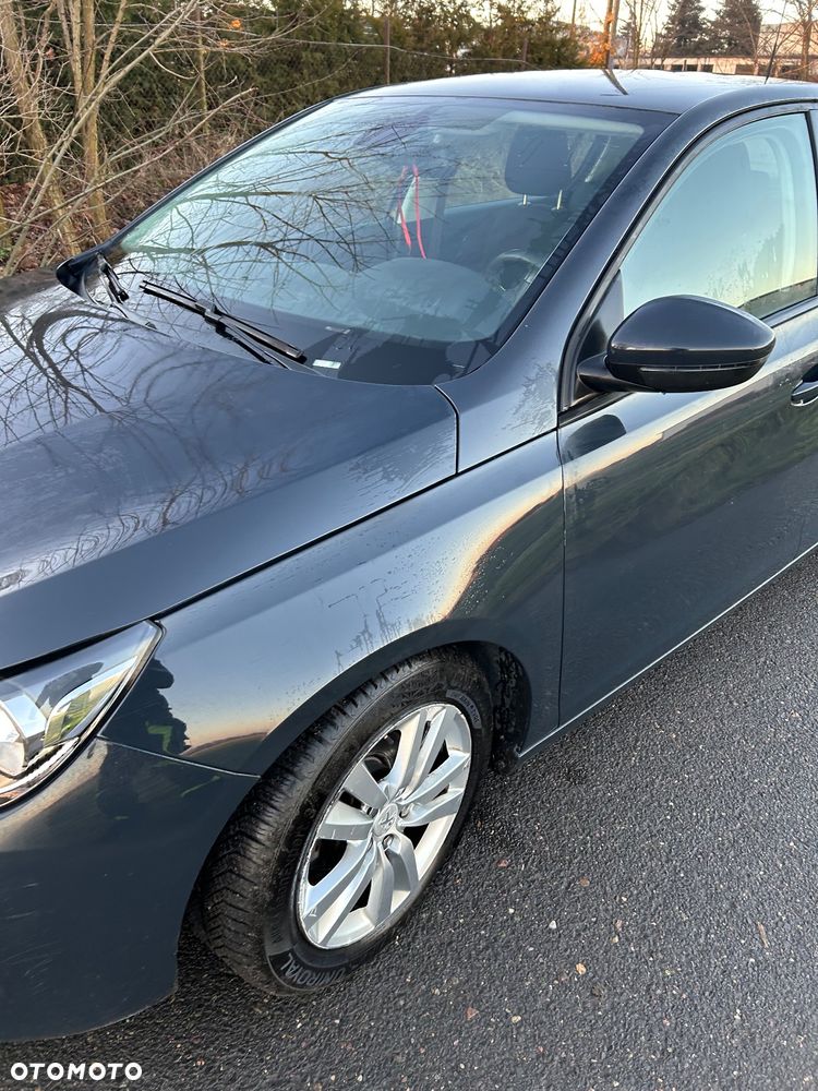 Peugeot 308 - 25