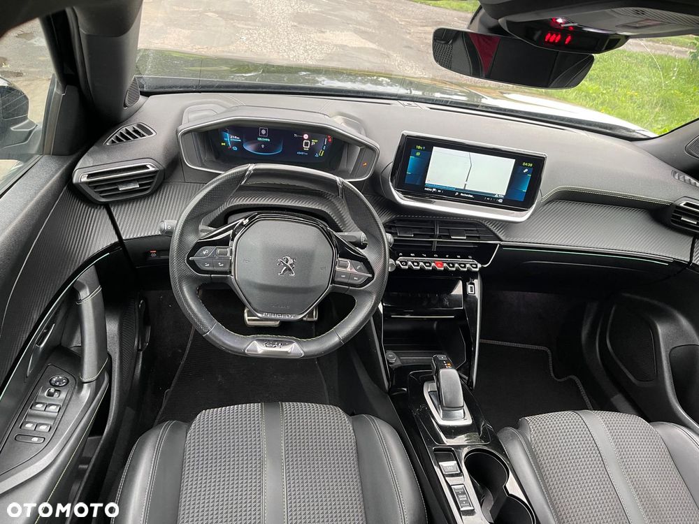 Peugeot 2008 GT - 8