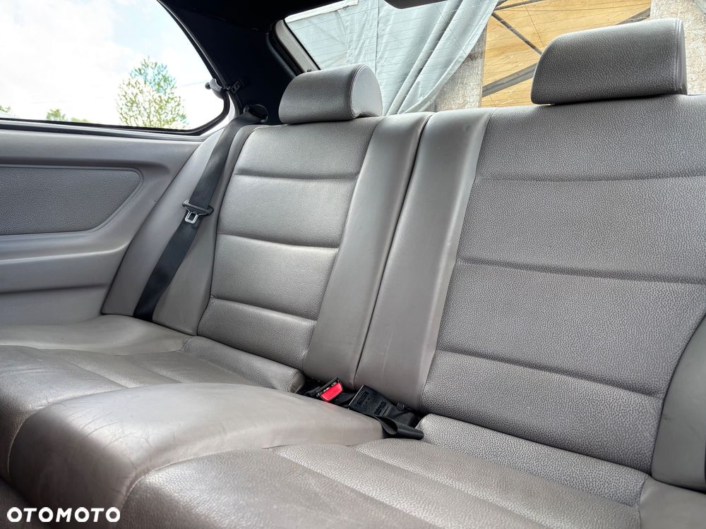 BMW Seria 3 - 12