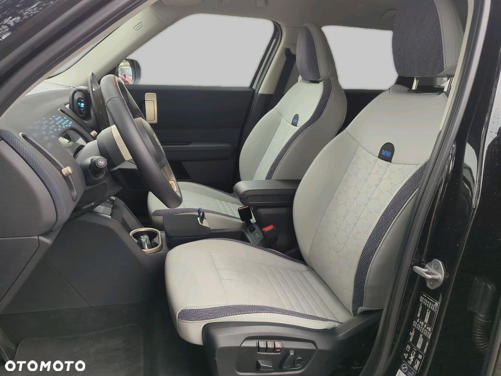 MINI Countryman S ALL4 mHEV Linia Favoured - 9