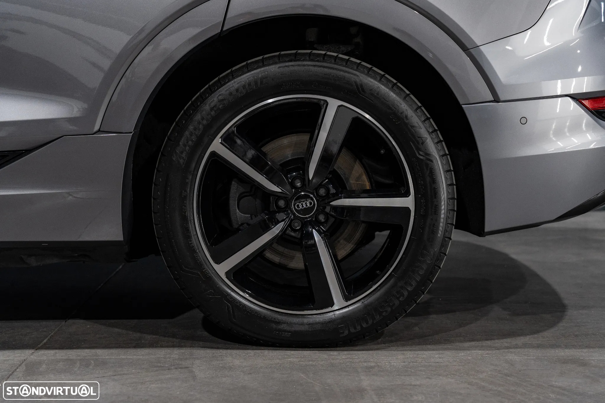 Audi e-tron 50 quattro S line - 34