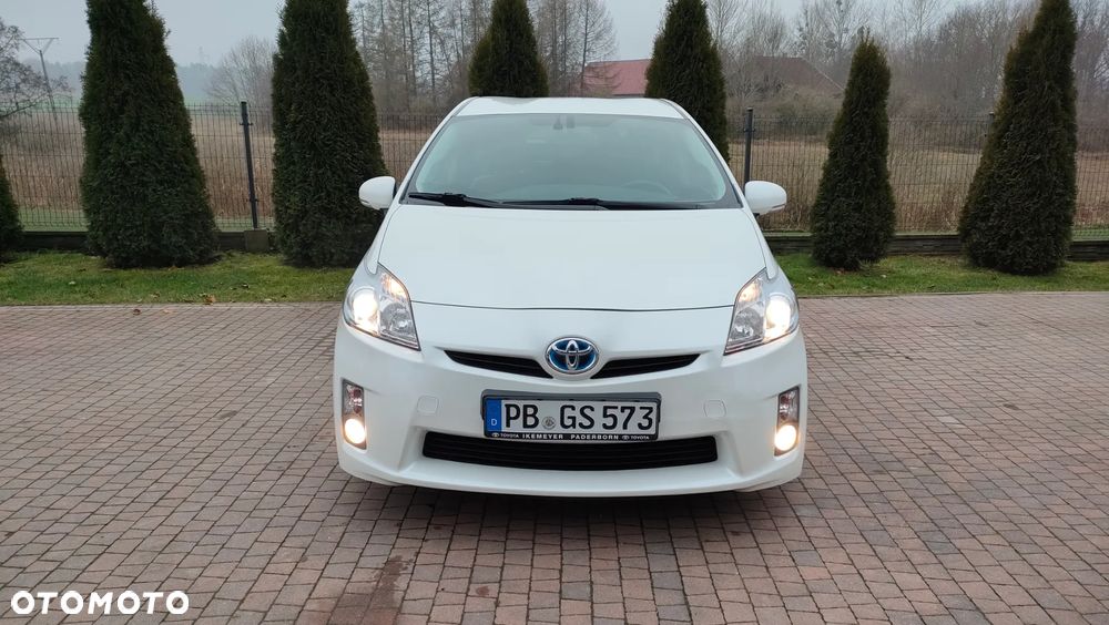 Toyota Prius (Hybrid) Comfort - 2