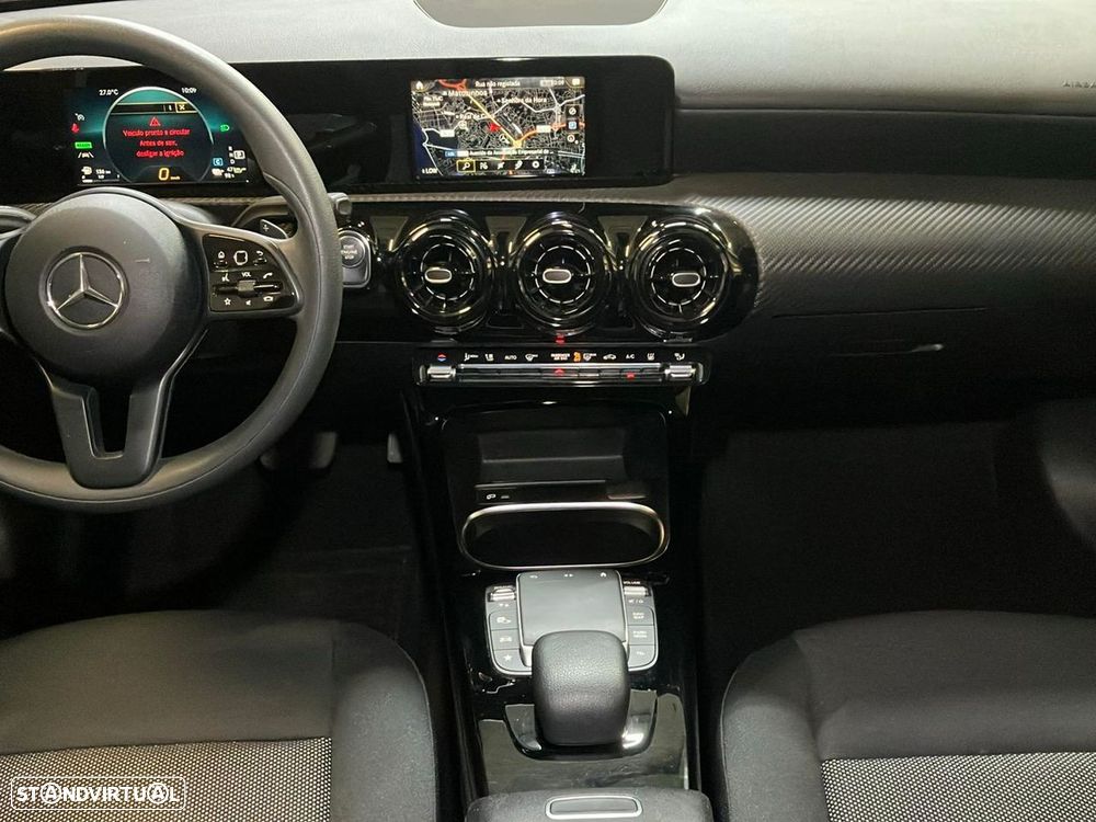 Mercedes-Benz A 250 Limousine - 9