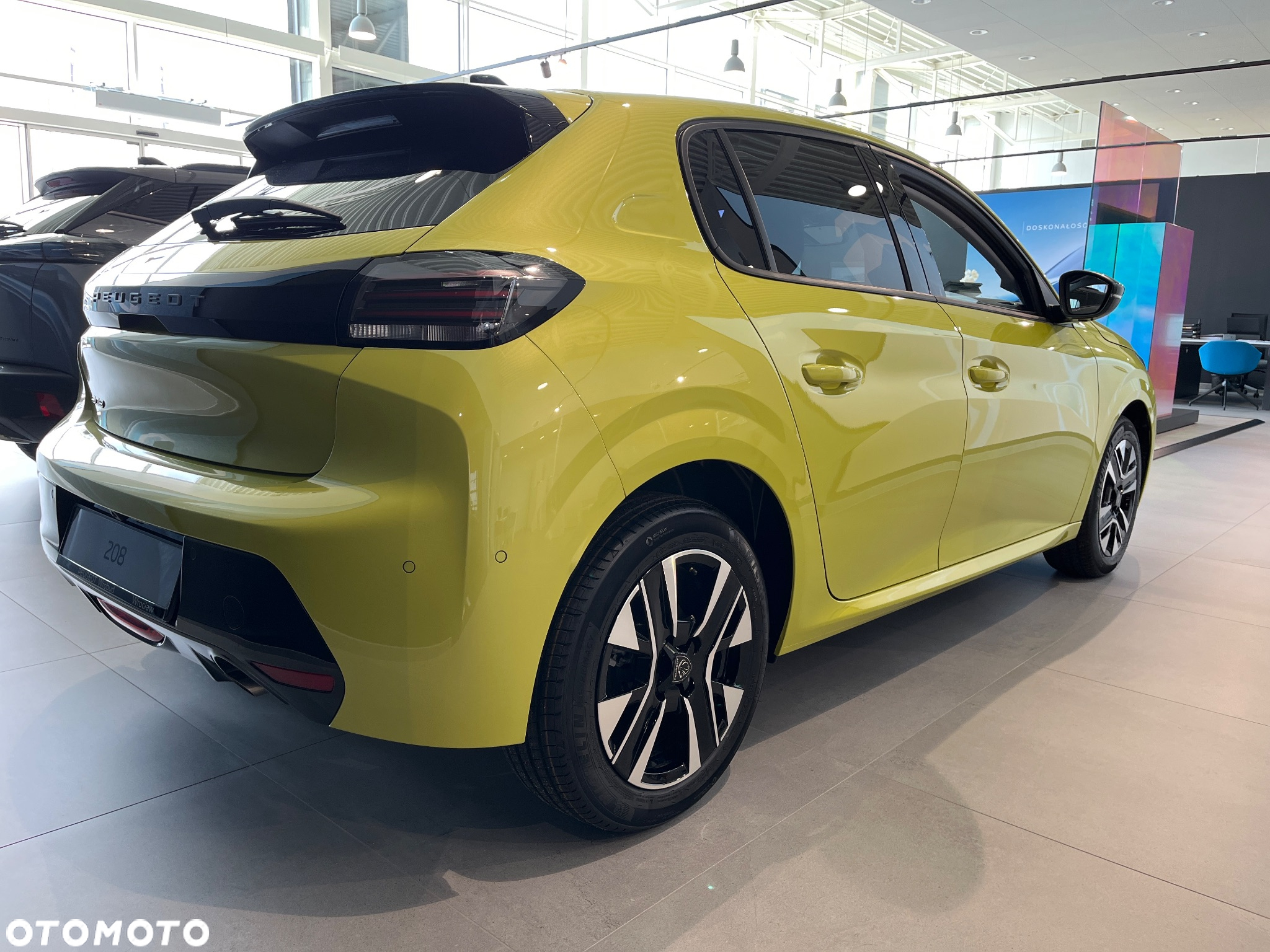 Peugeot 208 1.2 PureTech Allure S&S - 4