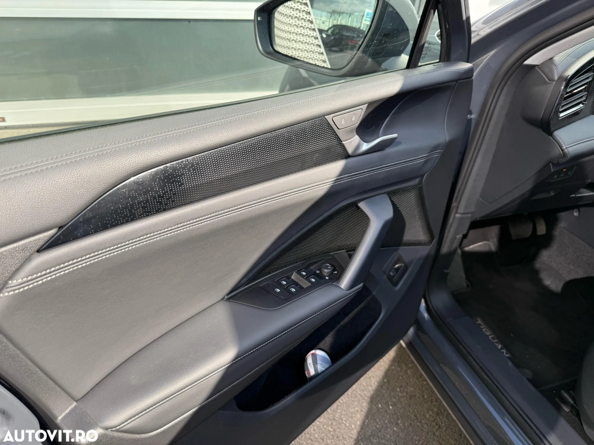 Volkswagen Tiguan 2.0 TDI DSG 4Motion Advanced - 17