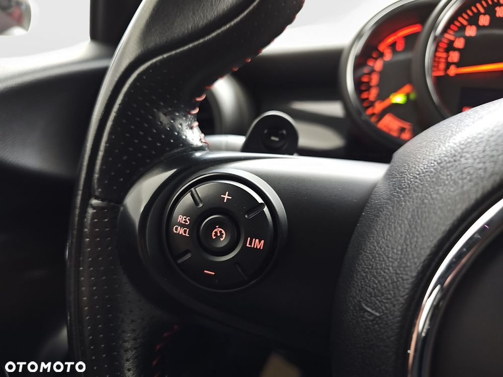 MINI Cooper SD Sport - 16