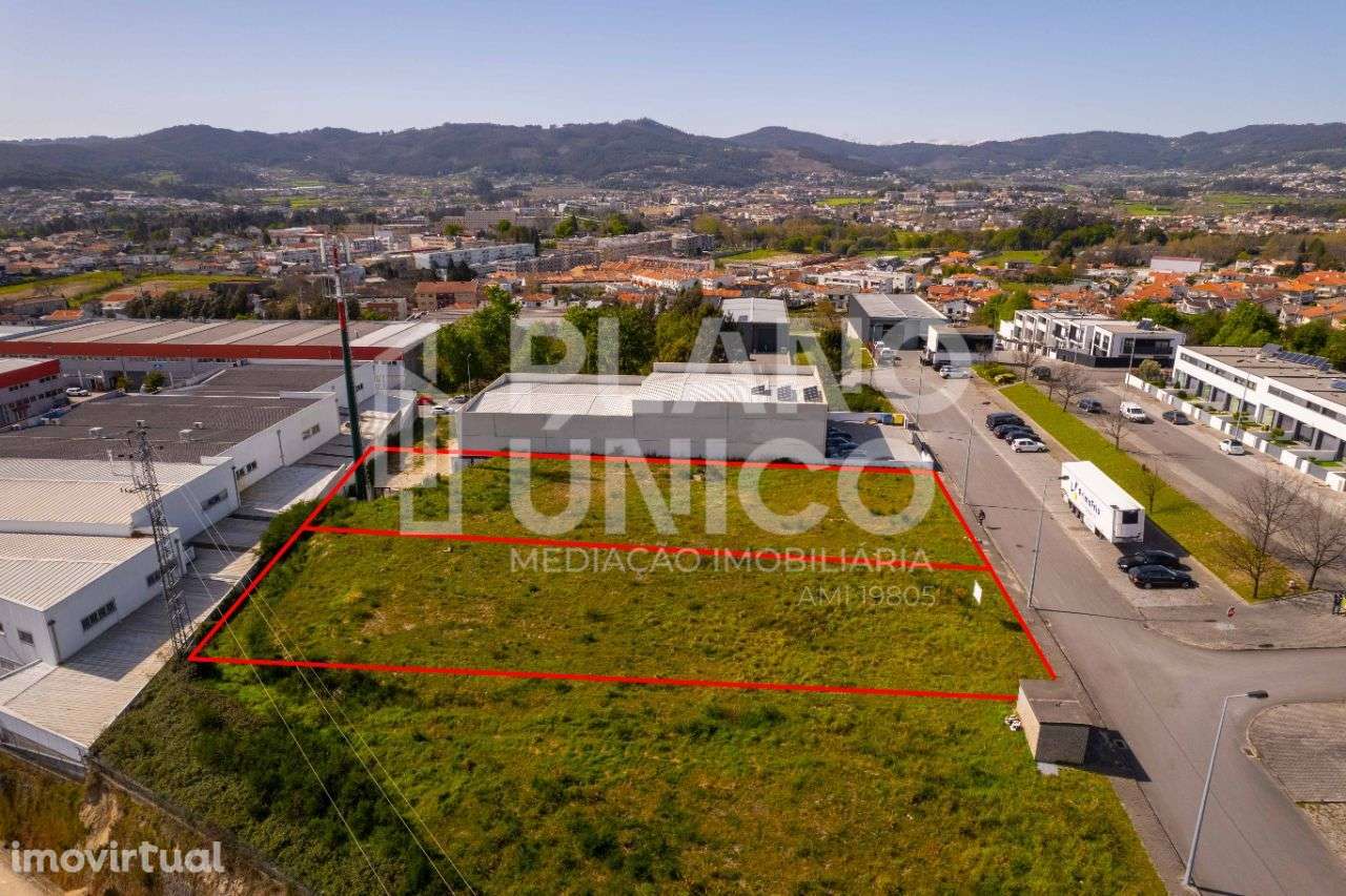 Lotes terreno de construção industrial - Grande imagem: 2/9