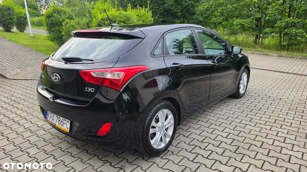 Hyundai i30 1.4 Fifa World Cup Edition - 23