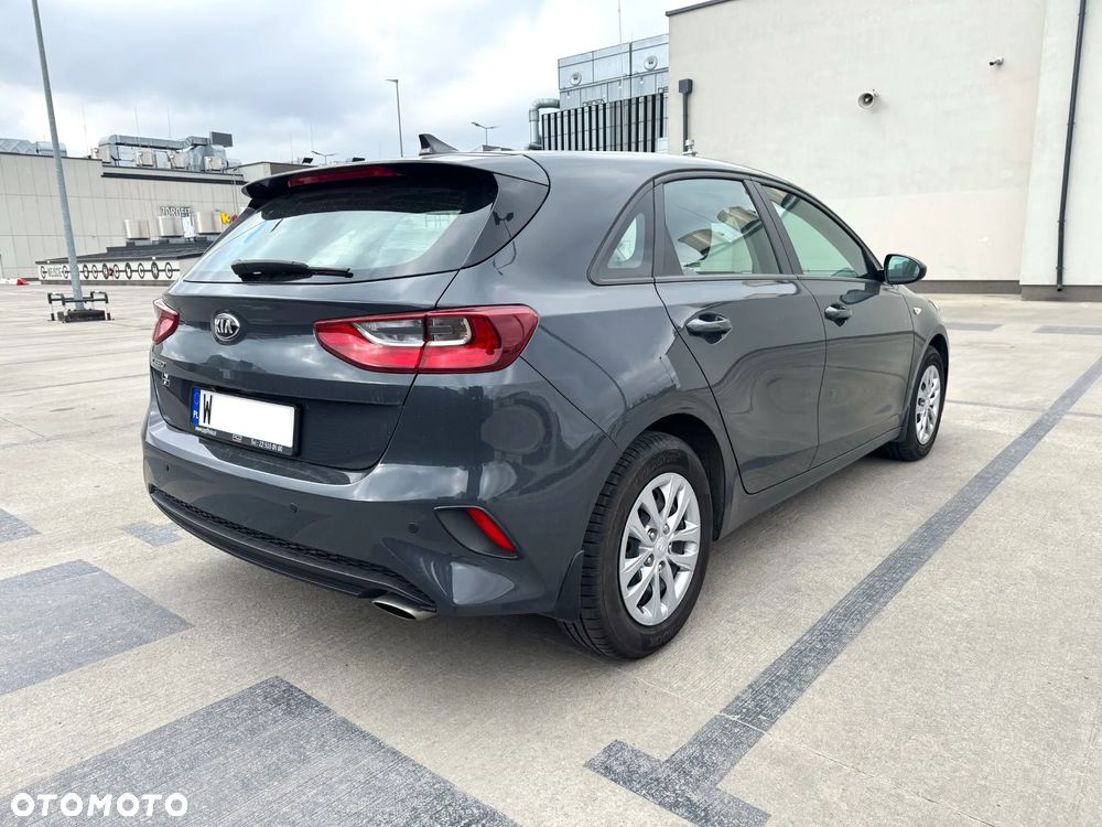 Kia Ceed - 8