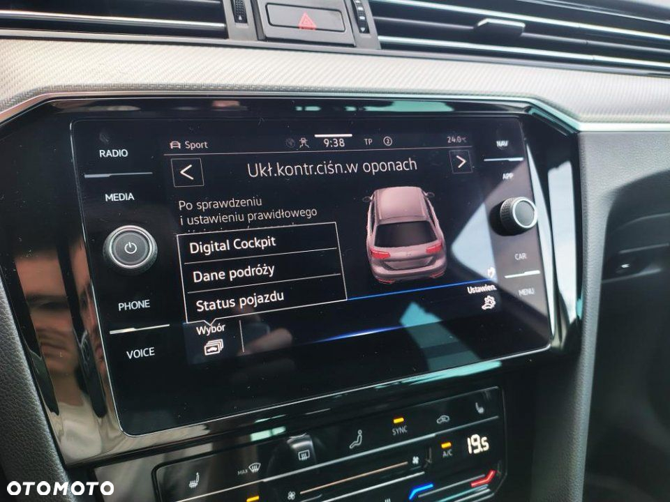 Volkswagen Passat - 29