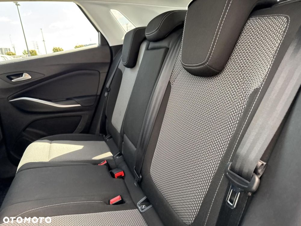 Opel Grandland X - 17