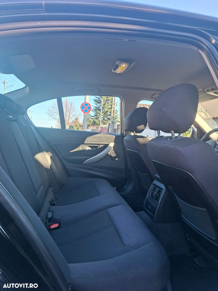 BMW Seria 3 318d - 8