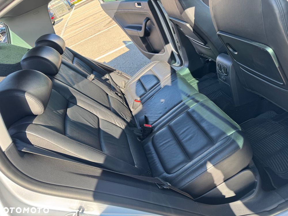 Volkswagen Golf Plus 1.6 TDI DPF DSG Highline - 23