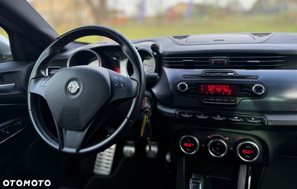 Alfa Romeo Giulietta - 24