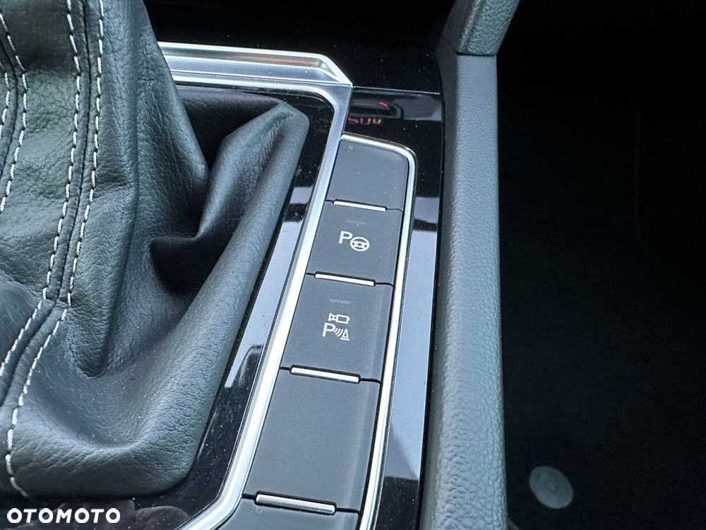 Volkswagen Arteon Shooting Brake 2.0 TDI R-Line DSG - 24