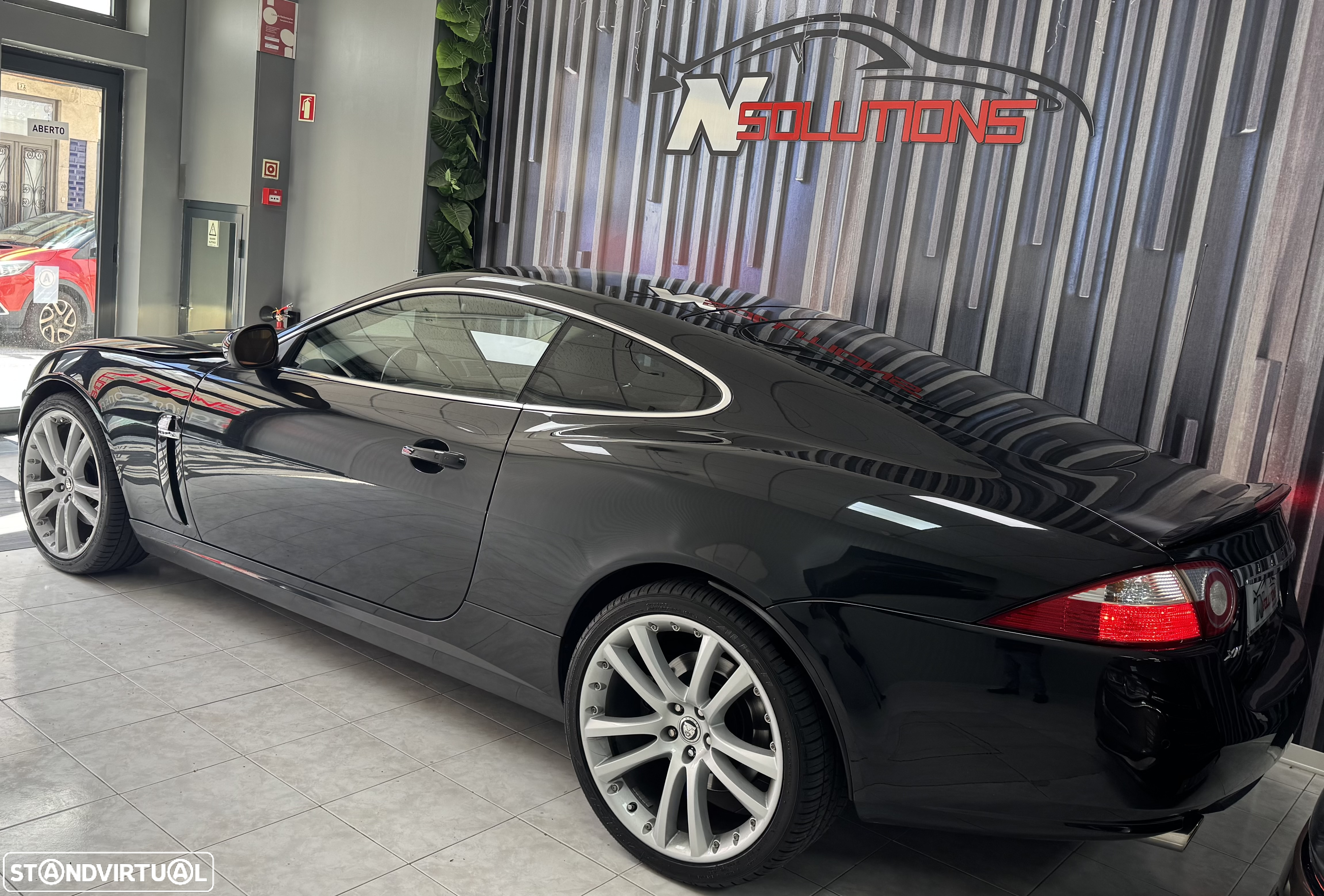 Jaguar XK 4.2 V8 Coupé - 6