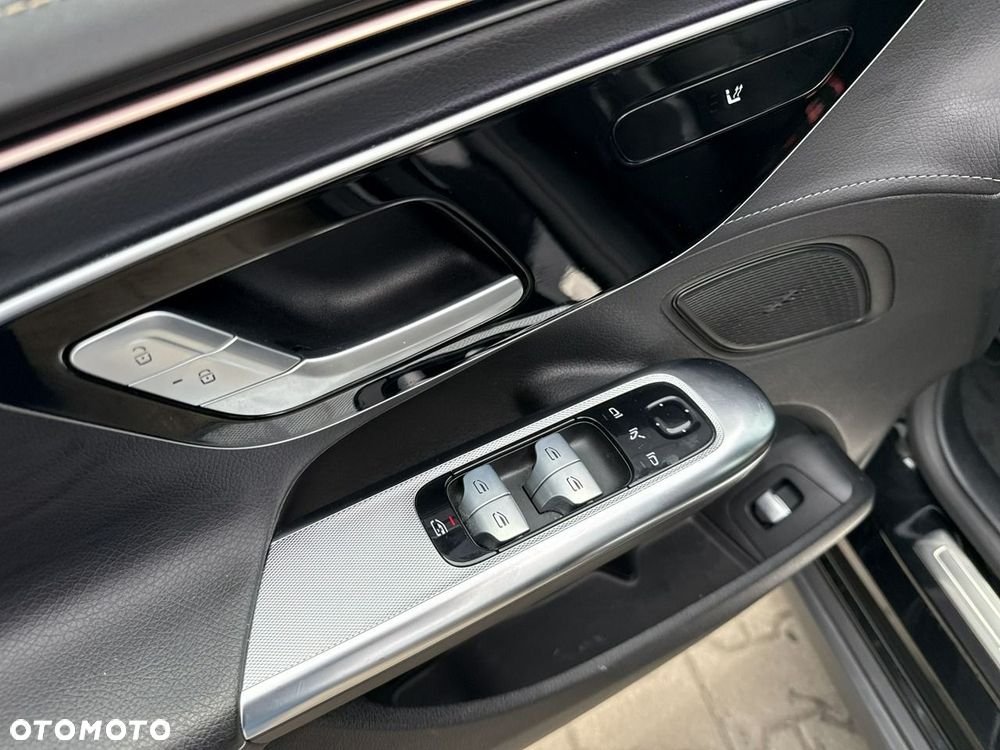 Mercedes-Benz EQE 350+ 90.5kWh - 12
