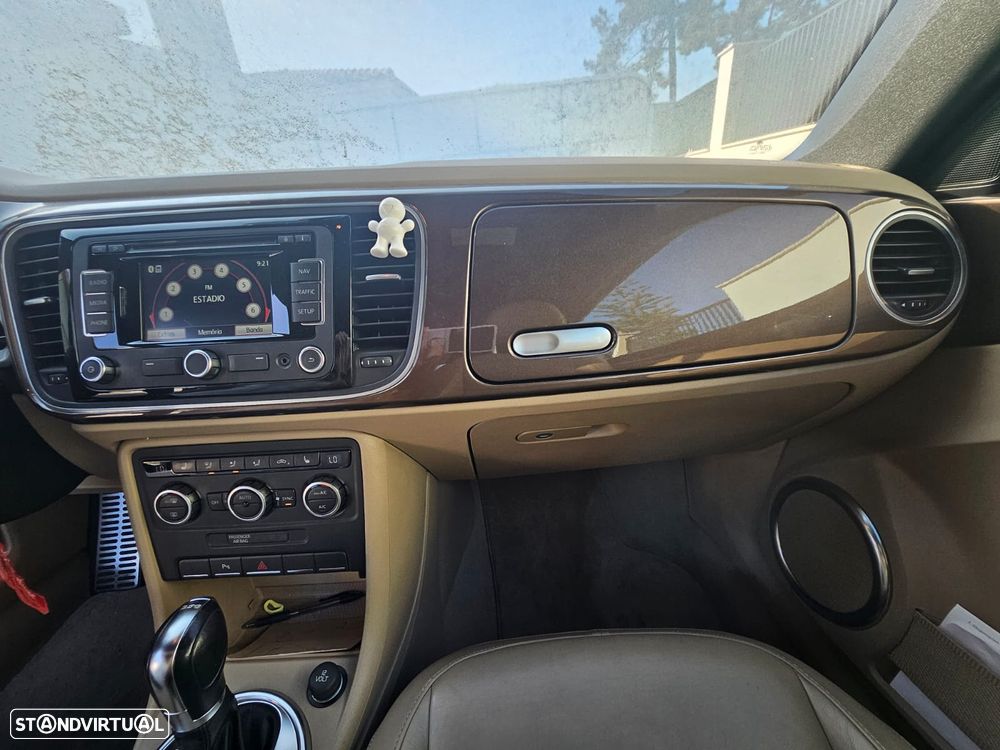 VW New Beetle Cabriolet 1.4 TSI DSG 70s - 22