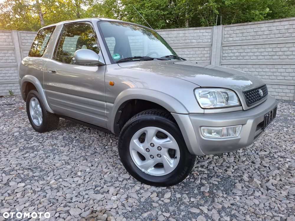 Toyota RAV4 2.0 Special - 1