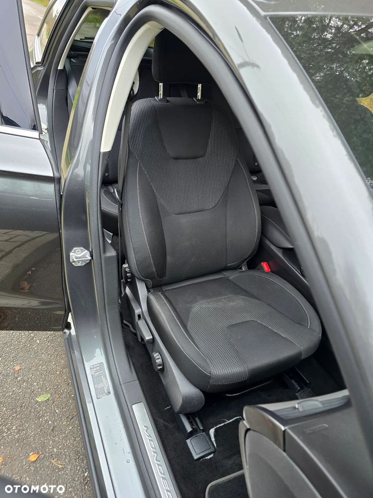 Ford Mondeo 2.0 EcoBlue Titanium - 22