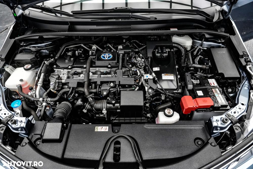 Toyota Corolla Sedan 1.8 HSD Dynamic - 23