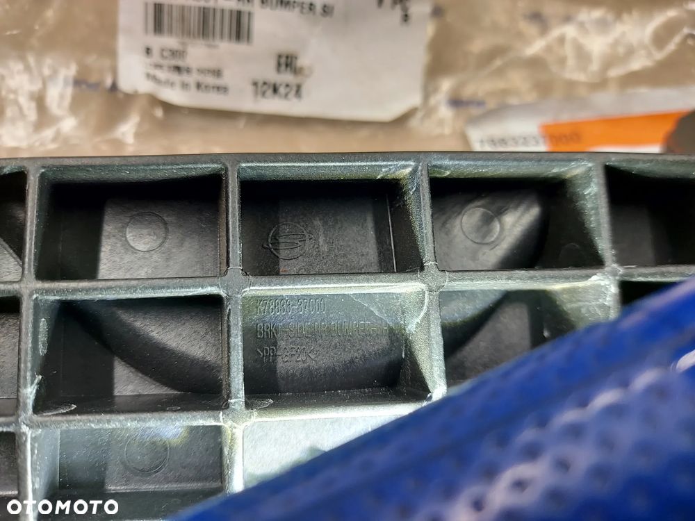 Ssangyong Korando IV 19- Ślizg Zderzaka Tył L+R - 3