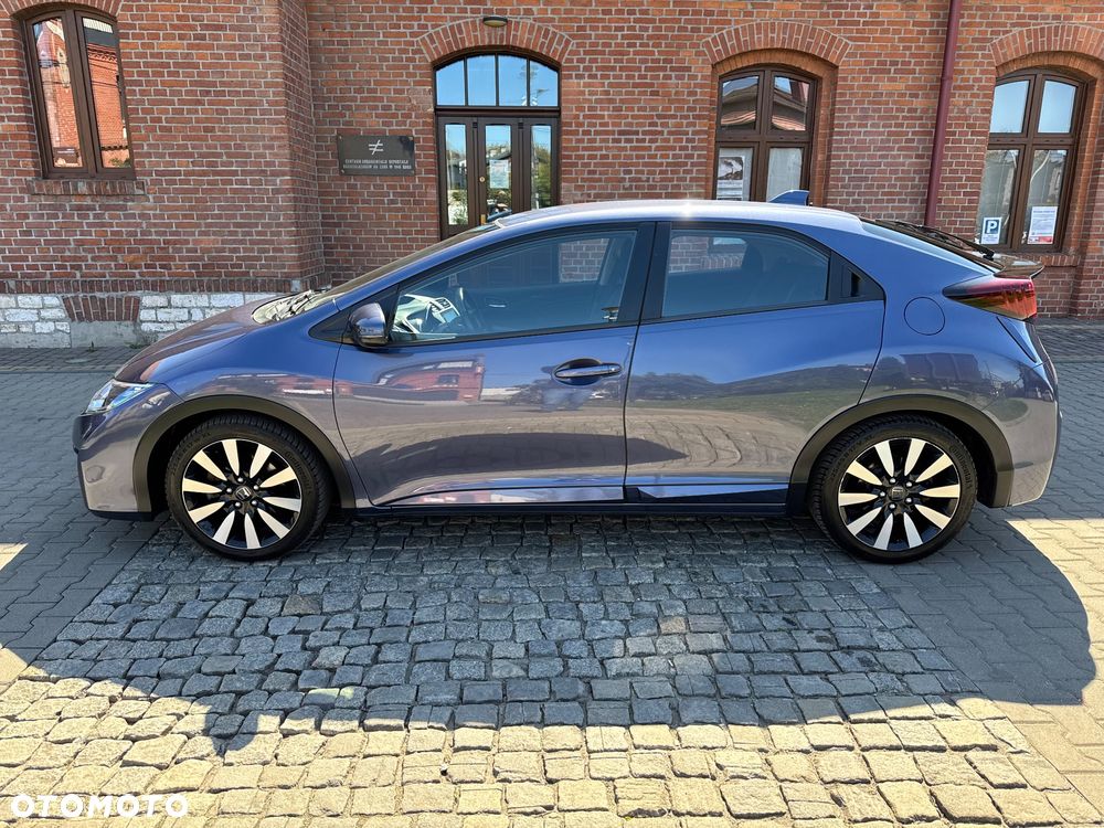 Honda Civic 1.8 i-VTEC Executive Black Edition - 10