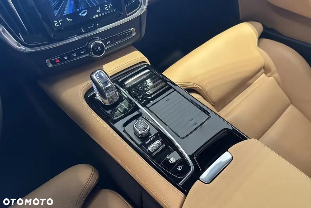 Volvo V90 T8 Twin Engine AWD Inscription - 28