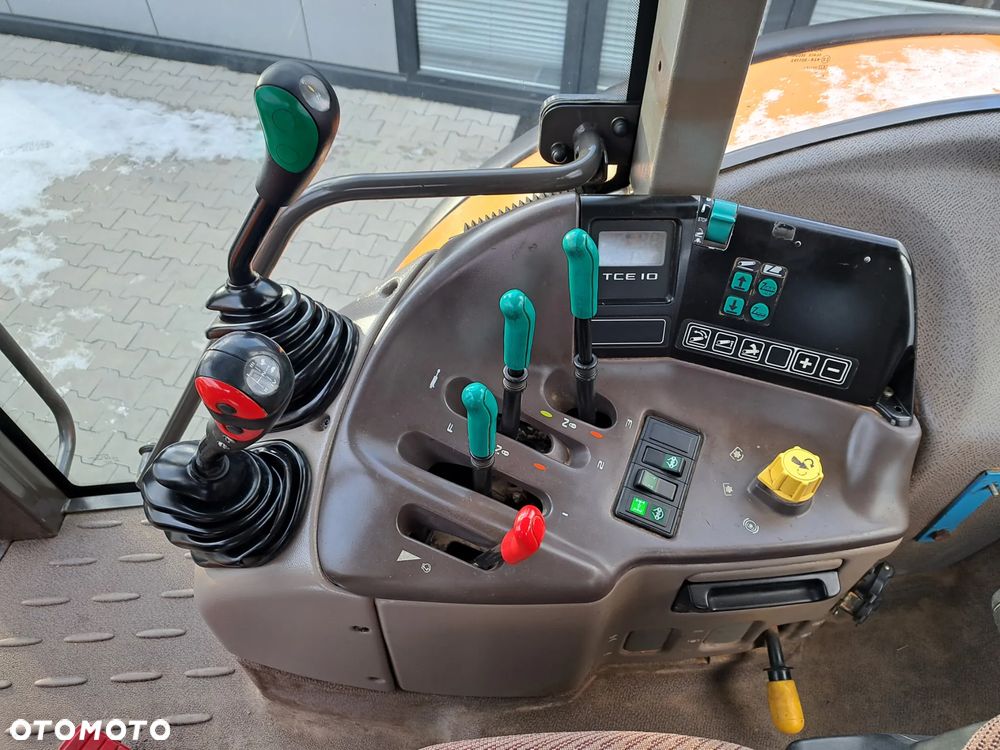 Renault ARES 725 RZ - 8