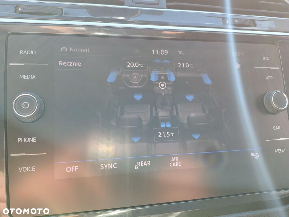 Volkswagen Tiguan - 32