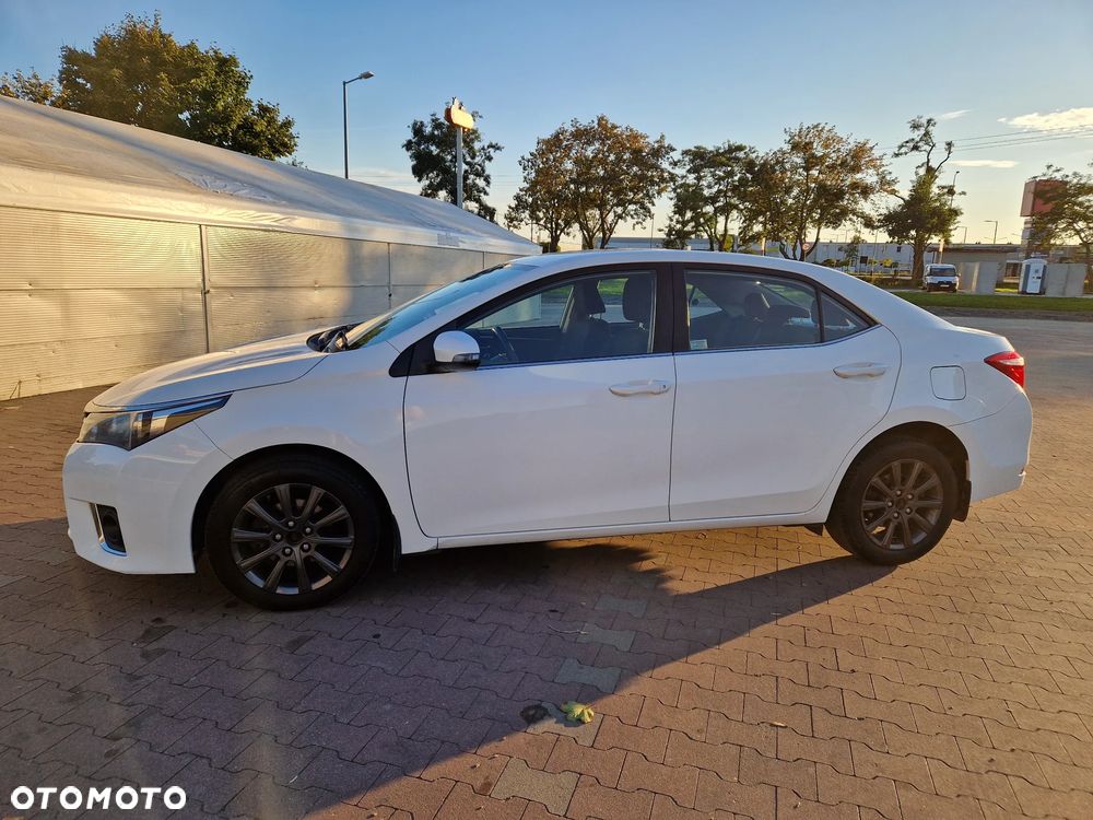 Toyota Corolla 1.6 Premium - 21