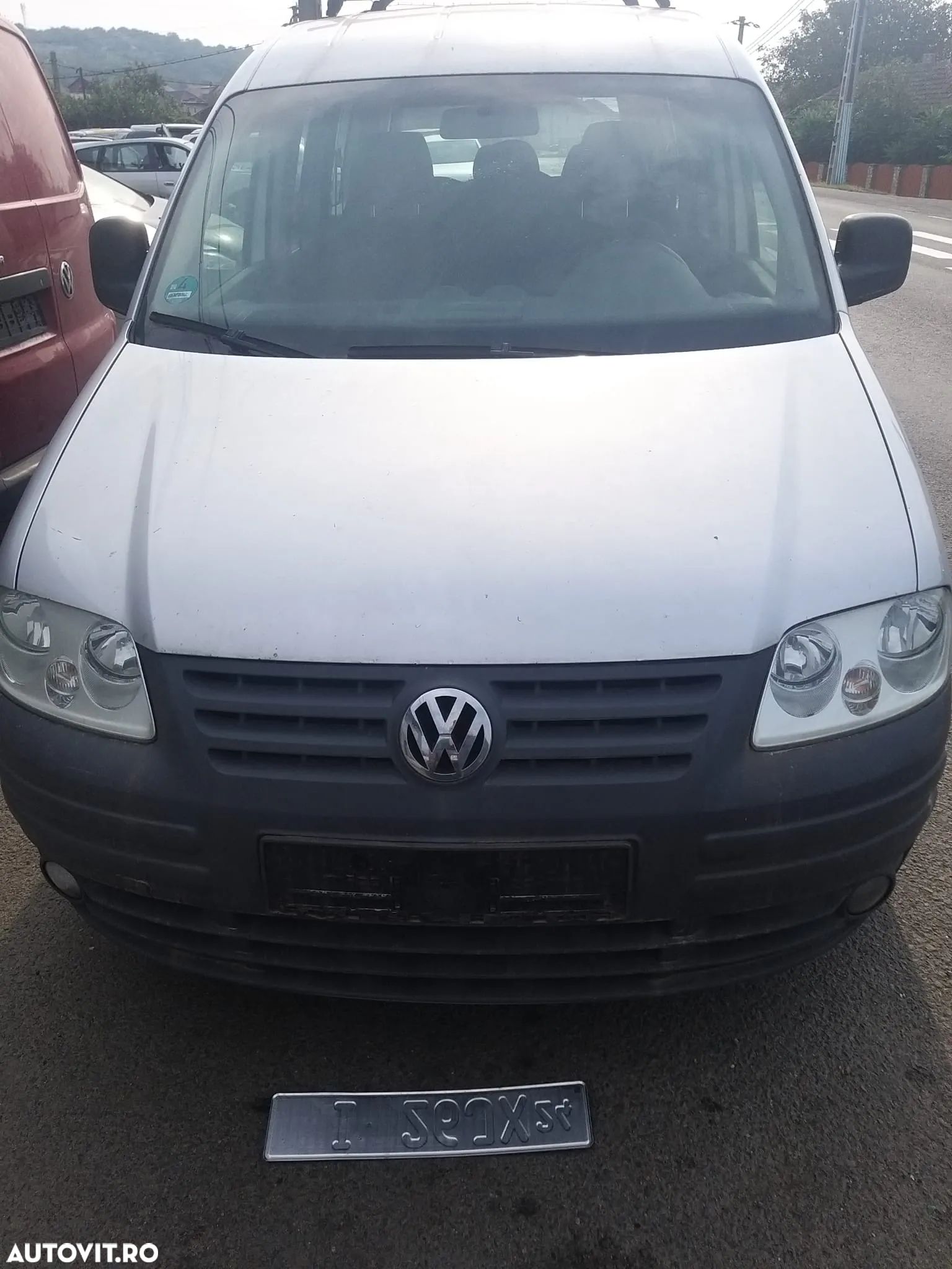 Dezmembram Volkswagen Caddy 1.9 TDI , cod motor: BLS , an din 2005-2011 - 1