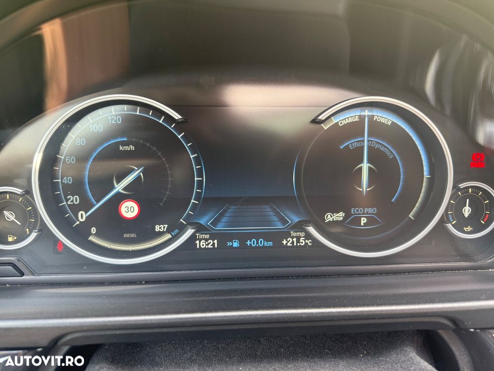 BMW Seria 5 520d Aut. - 11