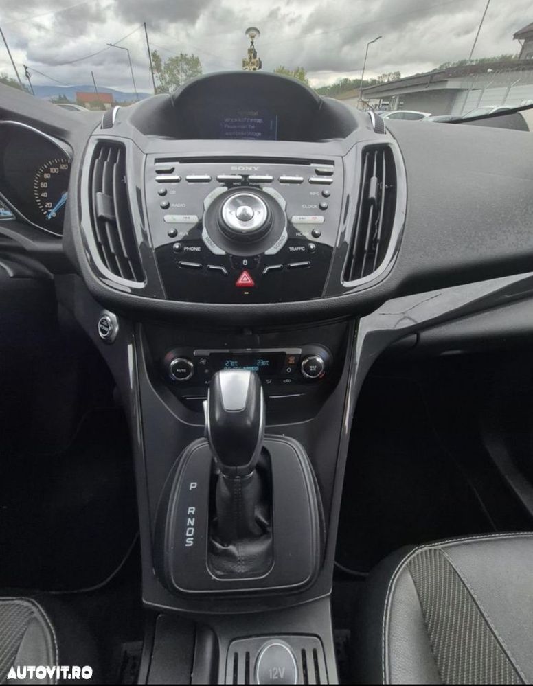 Ford Kuga 2.0 TDCi 4x4 Aut. SYNC - 8