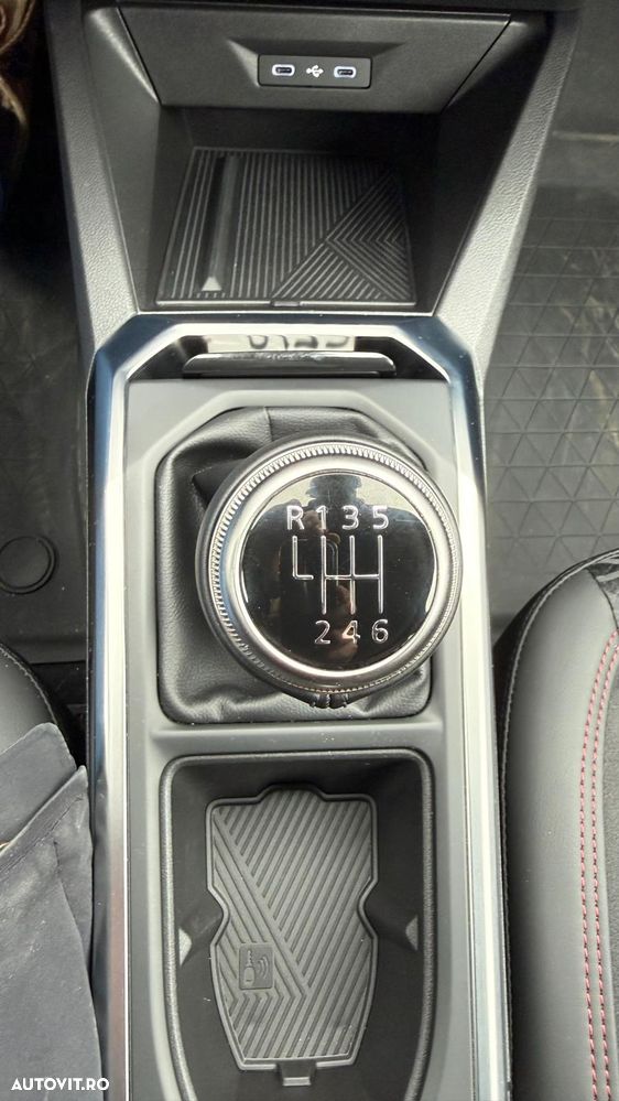 Renault Clio VI TCe 115 Techno - 17