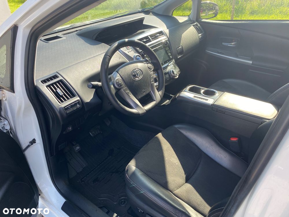 Toyota Prius+ (Hybrid) Comfort - 13