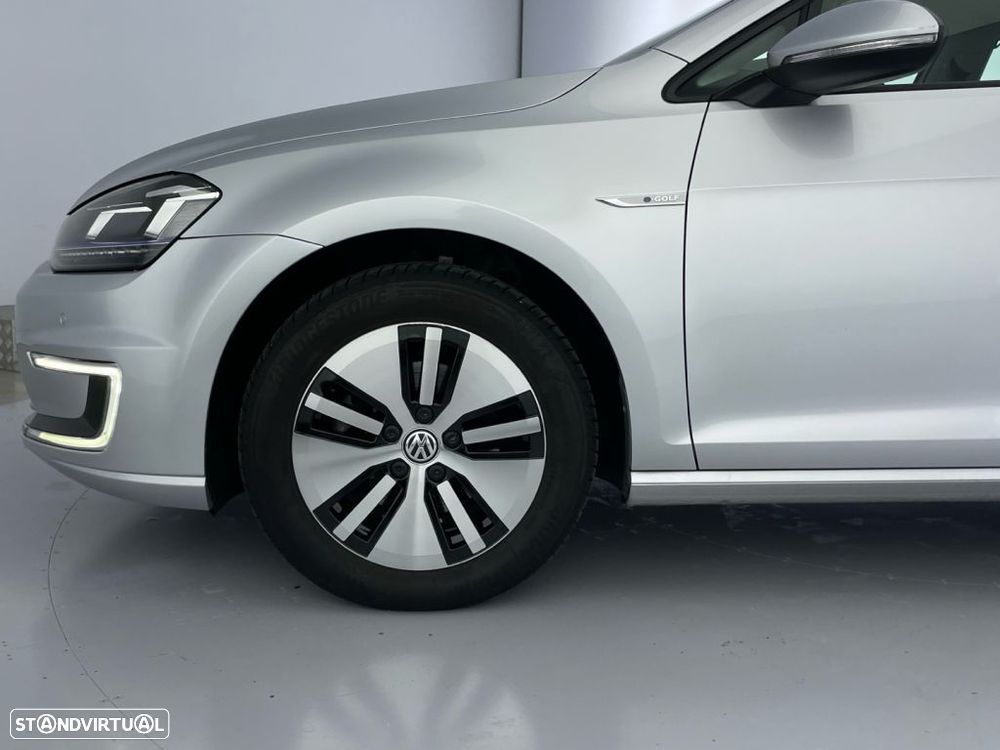 VW e-Golf AC/DC - 24