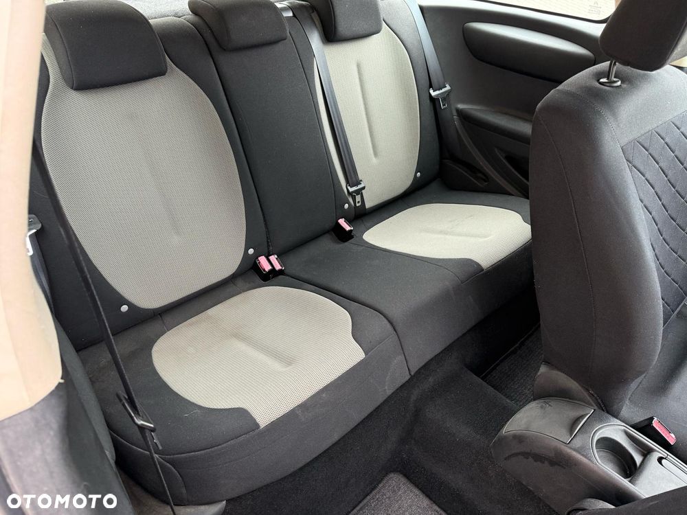 Citroën C4 1.6 16V VTR Pack - 12