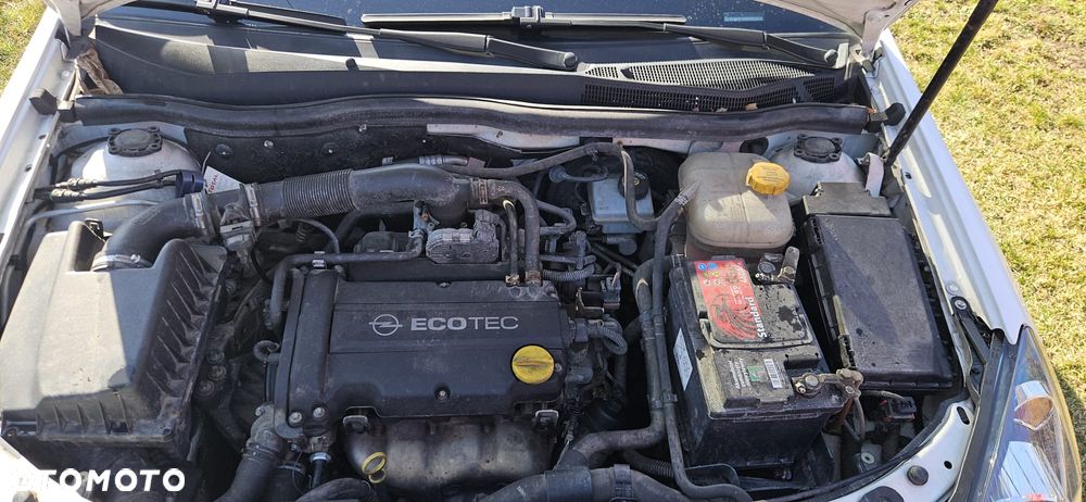 Opel Astra 1.4 - 9