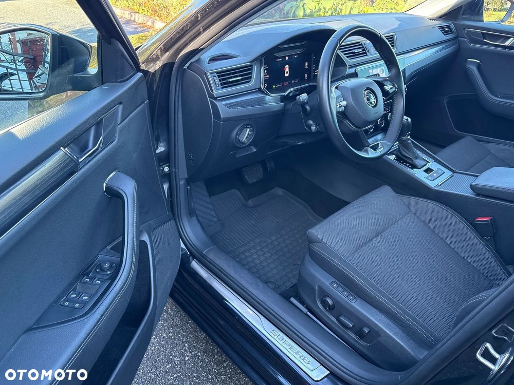 Skoda Superb 2.0 TDI SCR Style DSG - 11