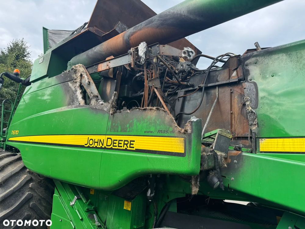 John Deere T670 - 12
