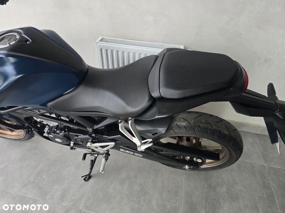 Honda CB - 19
