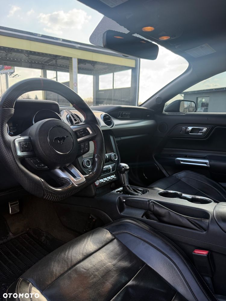 Ford Mustang 5.0 V8 GT - 26