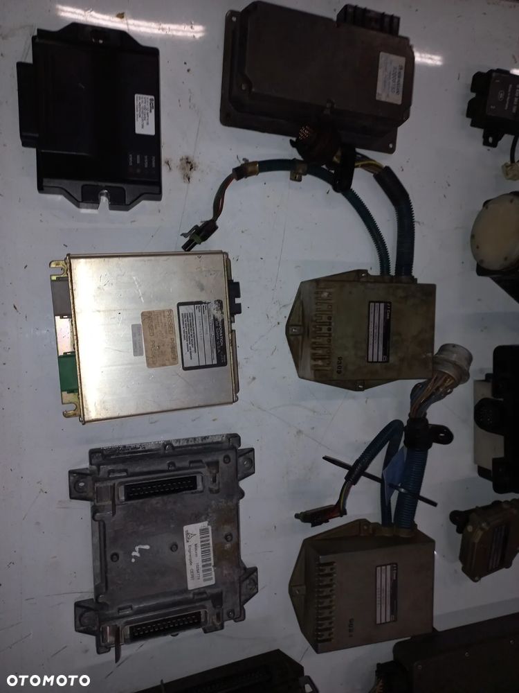 Srerownik skrzynin biegów,jazdy,komputer,licznik,zegar,prędkościomierz, ehr, S1X-11,sauer danfos,464030010,B830-330-180,G199860101020,TCE25,7700065375C,82008153,4564,3388670,M01A,datatronic,0.021.5490.4,3797689H95,A-0540G03D,3791700 h03,re70836,r917010035,ts135,al154758,67hk102,82032694,edc,a-0605g03k,0.010.4069.4, 1248275510,230599a4,1-40-558-1001,moduł,1987585c,1964762c2,1964778c1,04213097,sagem v7,5 ,2098aa,7700030821, 0538201009,007,bosch,auto5,case,sdf,same,deutz,bobcat,merlo.lamborghini,hurlimann, - 4