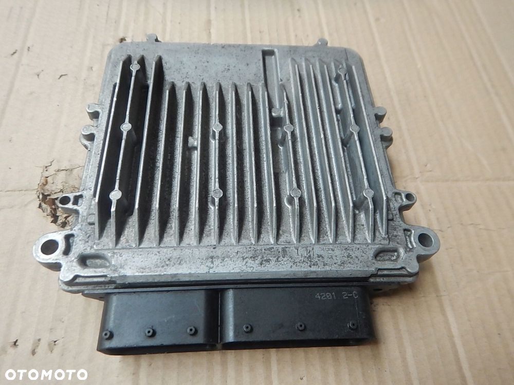komputer silnika mercedes w169 w245 a6409004900 0281018018 - 5