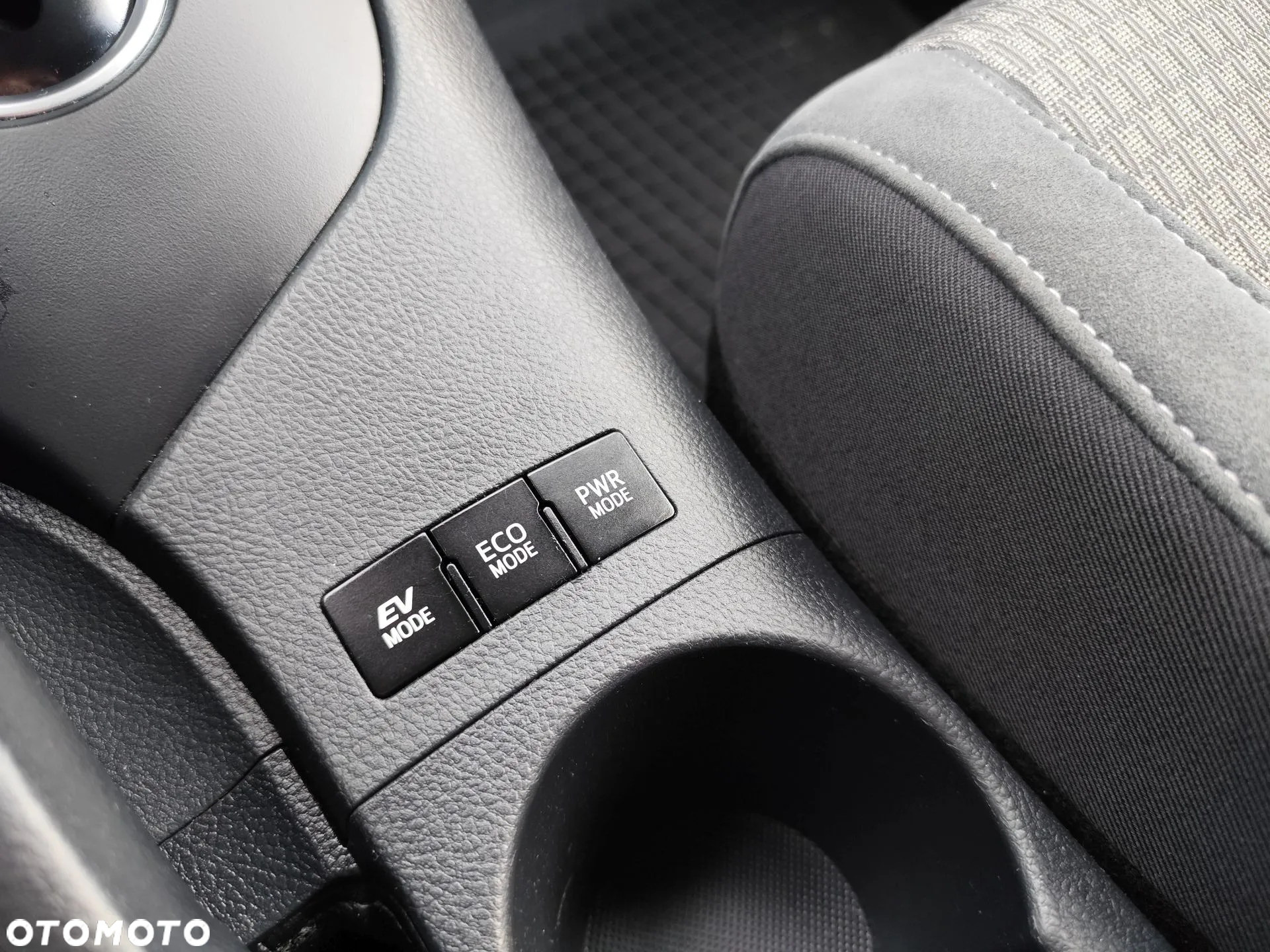 Toyota Auris - 19