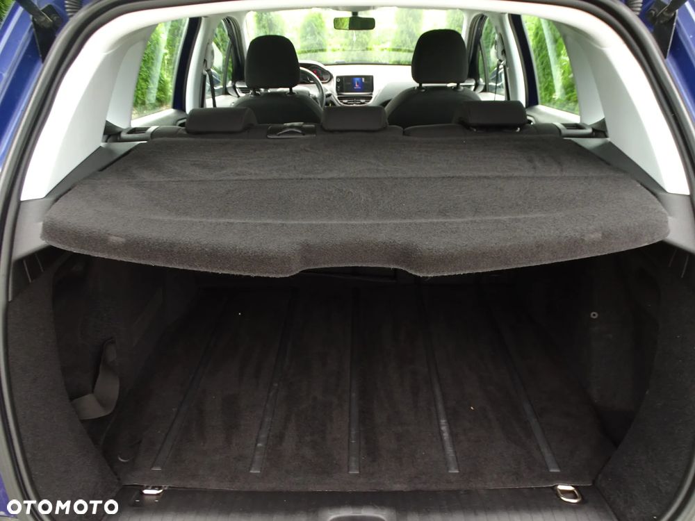 Peugeot 2008 1.2 Pure Tech Active EU6 - 17
